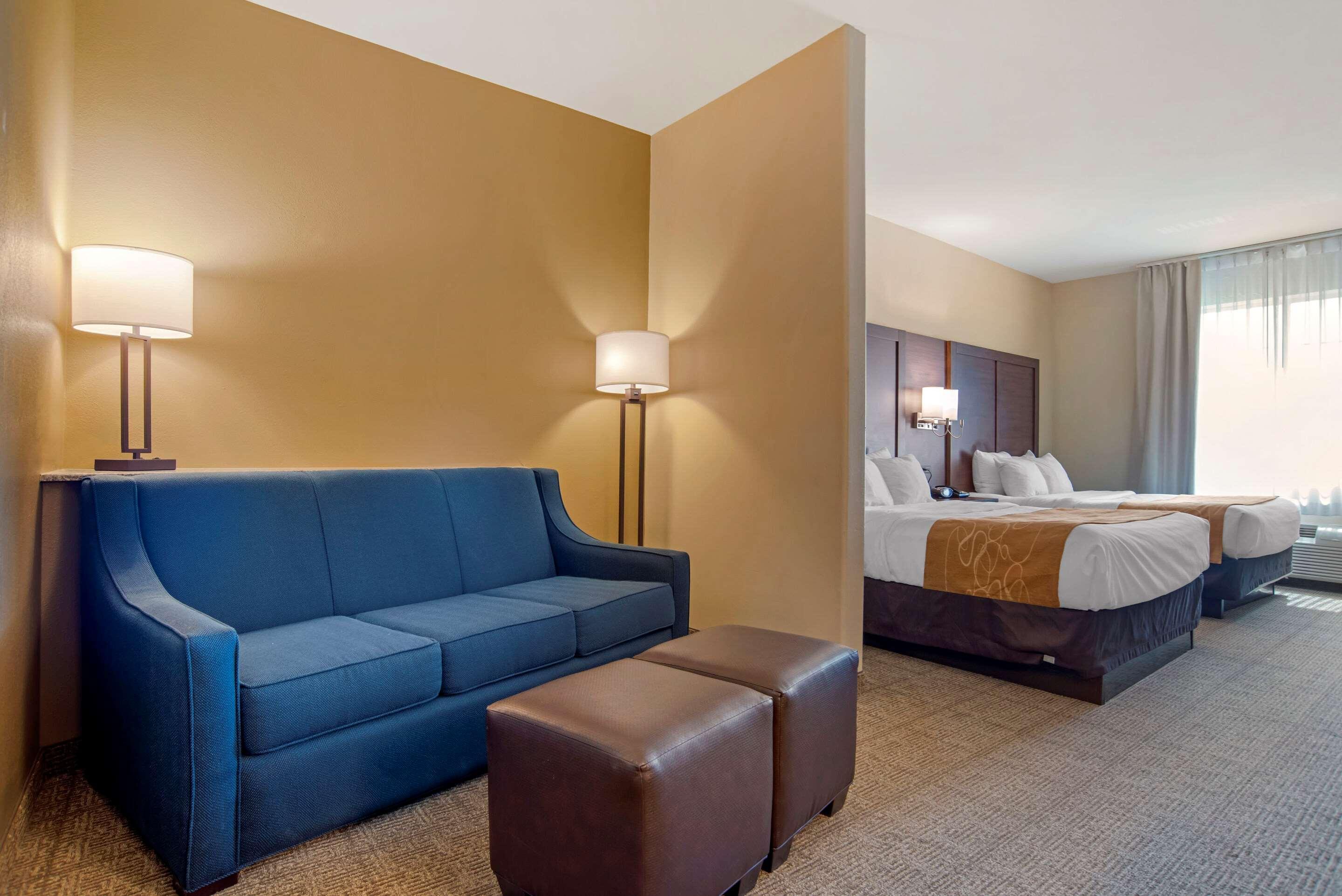 Comfort Hotel 4*