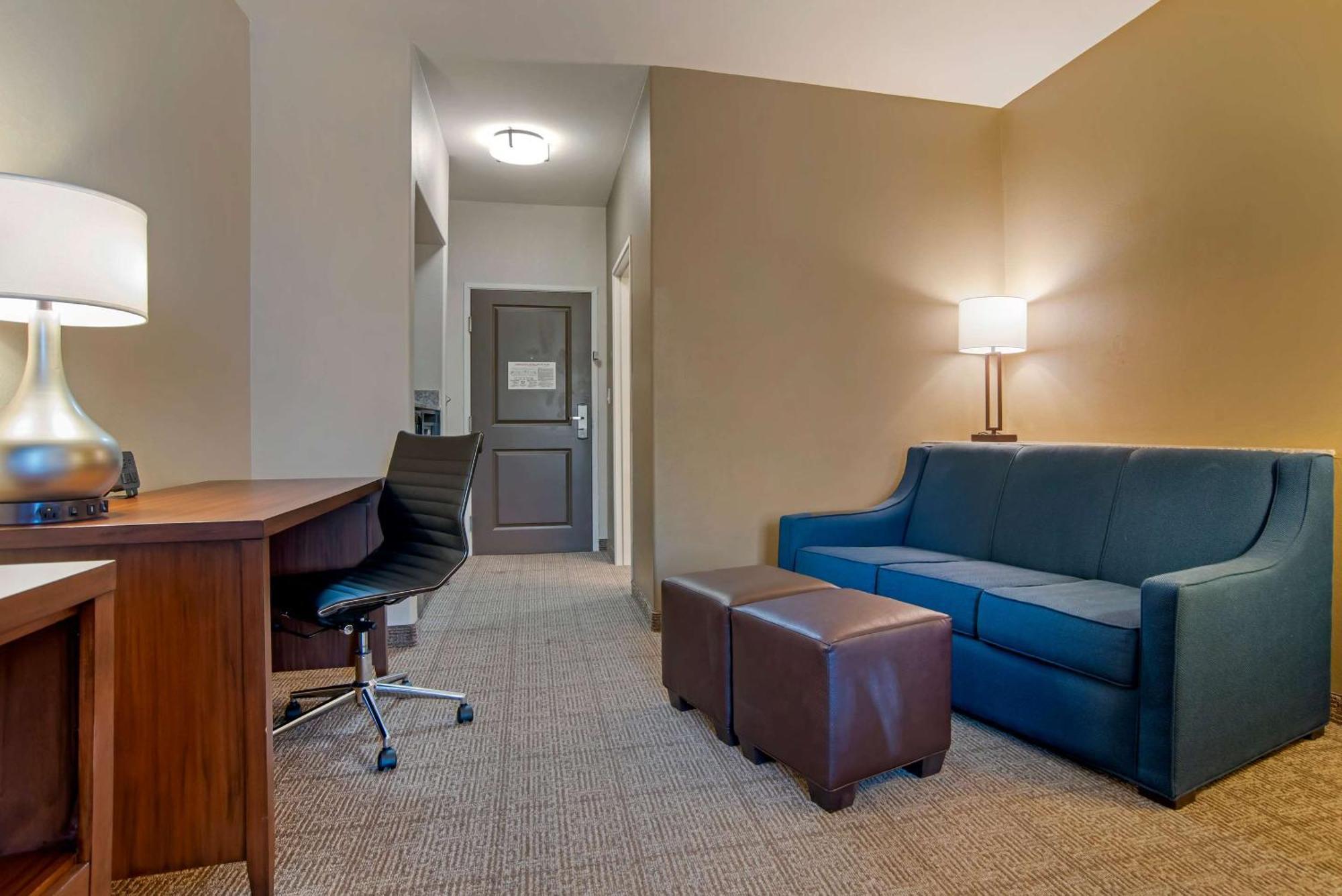 Comfort Hotel Alexandria